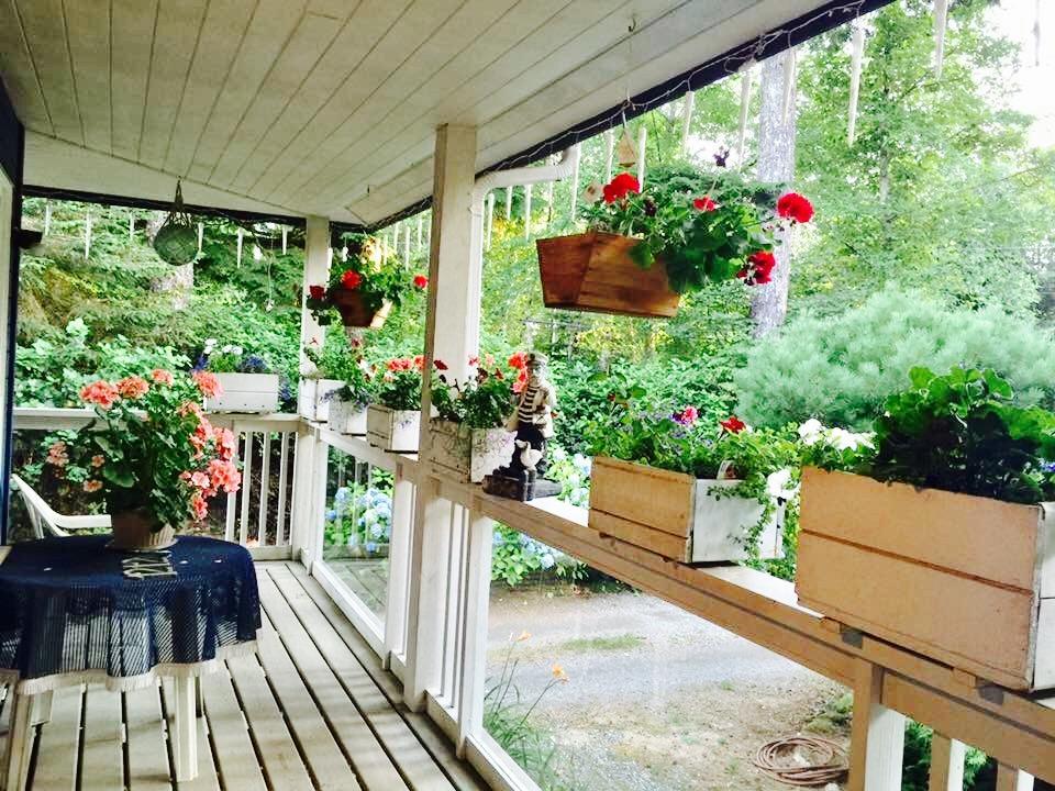 Seafarers Bed & Breakfast Tofino Exterior photo